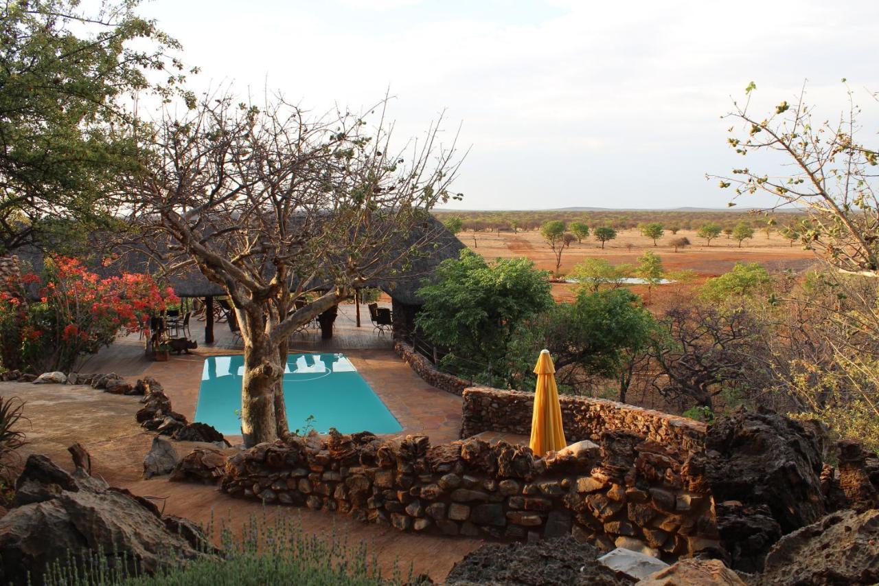 Okutala Etosha Lodge Outjo Exterior foto